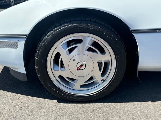 Used 1989 Chevrolet Corvette Convertible image 11