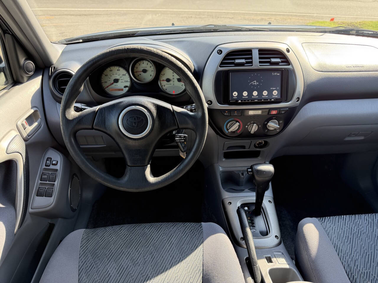 Used 2003 Toyota RAV4 4WD image 17
