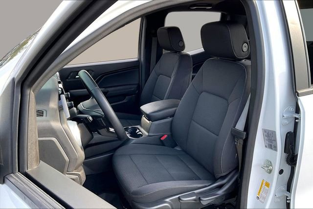 Used 2024 Chevrolet Colorado LT w/ LT Convenience Package image 15