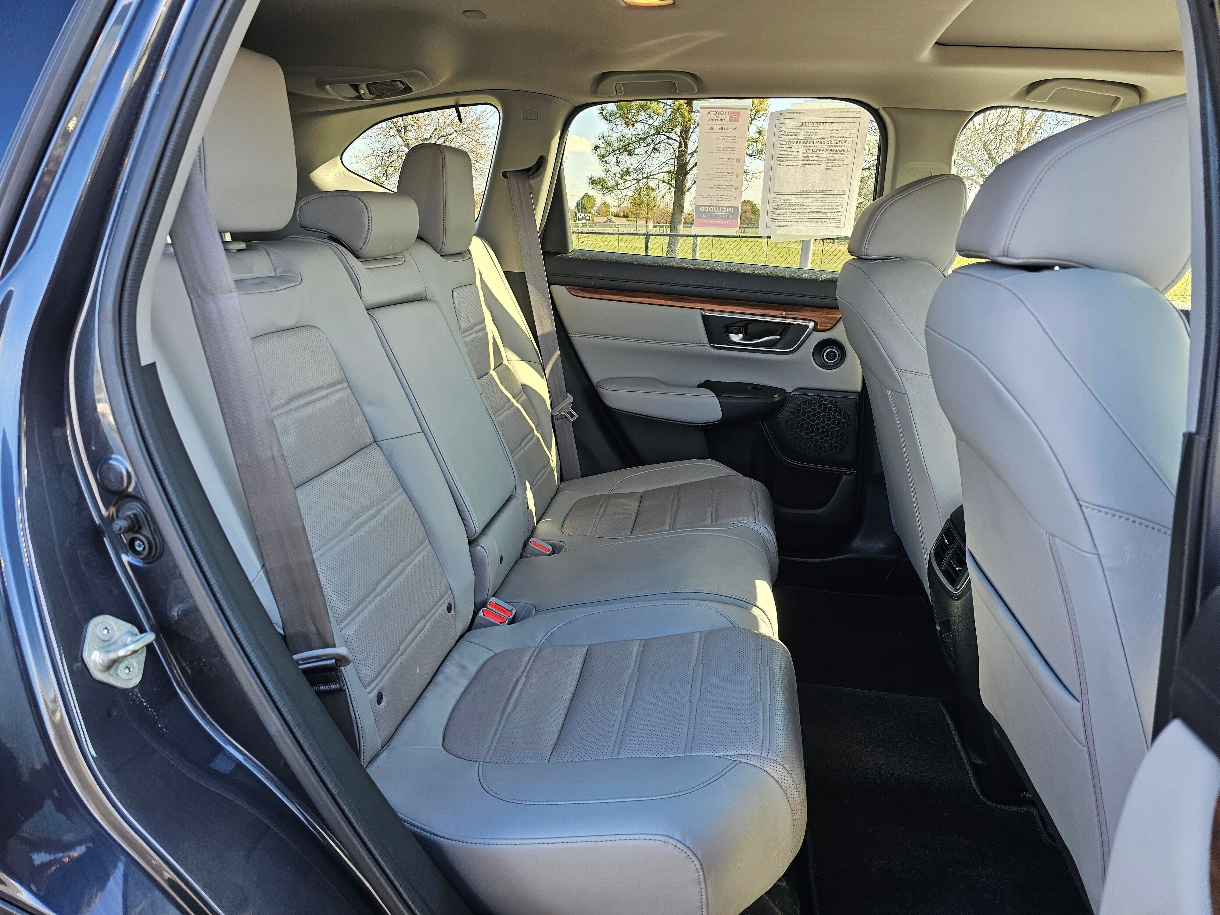 Used 2019 Honda CR-V Touring image 11