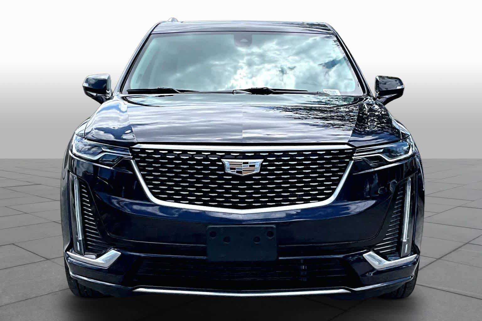 Used 2021 Cadillac XT6 Premium Luxury FWD image 4