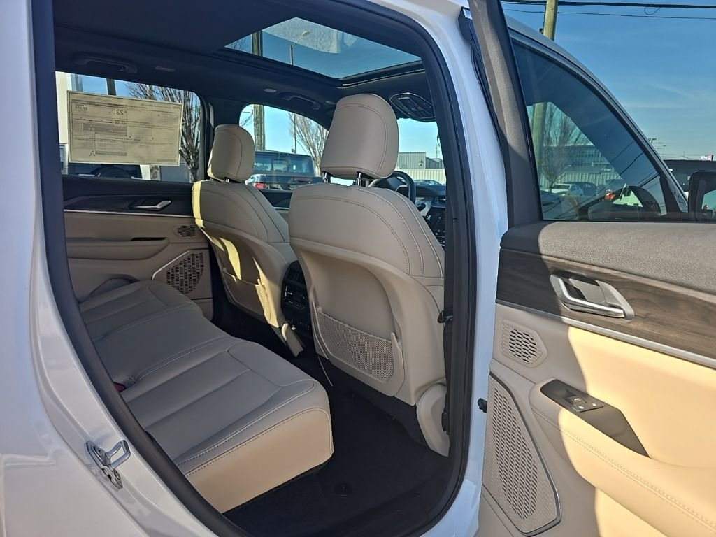 New 2026 Jeep Grand Cherokee Limited image 20