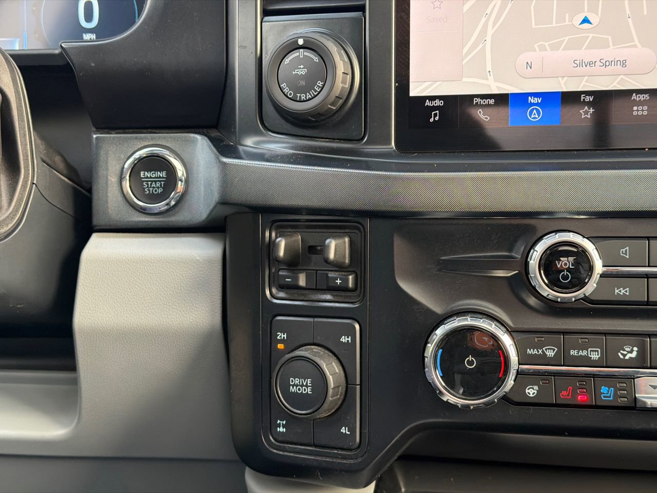 Used 2024 Ford F250 Limited w/ FX4 Off-Road Package image 32