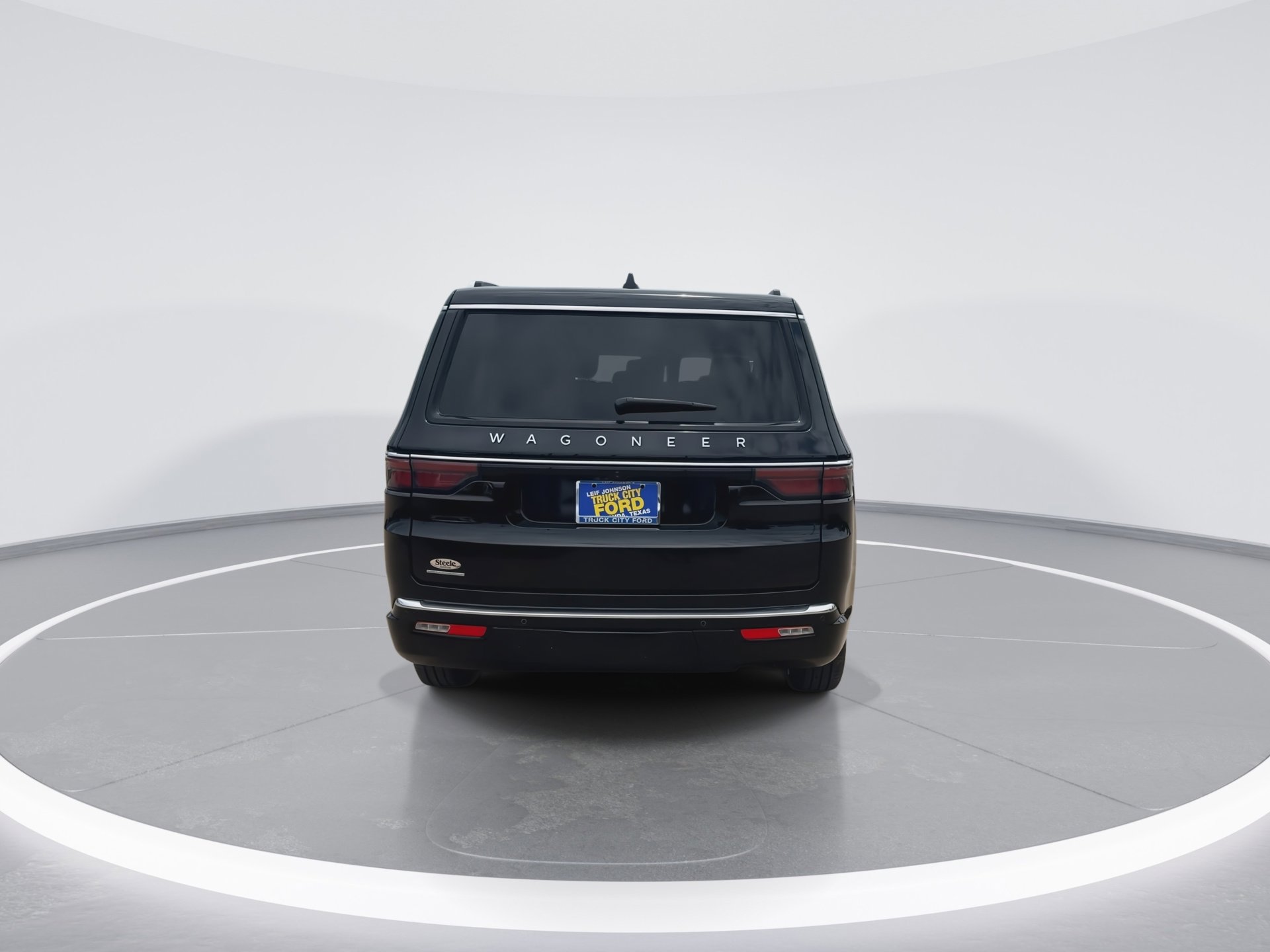 Used 2023 Jeep Wagoneer 4WD image 8