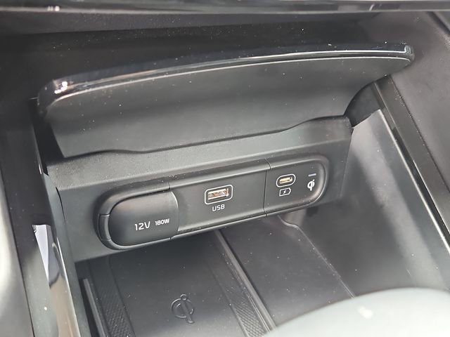 Certified 2024 Kia Telluride EX w/ EX Captain's Chair Package image 30