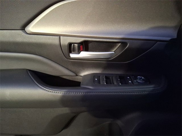 Certified 2024 Toyota Grand Highlander XLE image 11