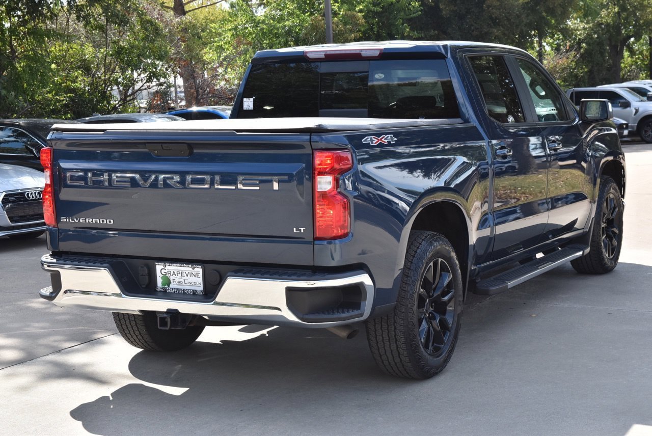 Used 2021 Chevrolet Silverado 1500 LT w/ Convenience Package II AWD/4WD image 8