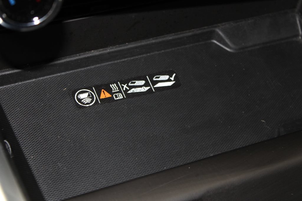 Used 2025 Chevrolet Tahoe Premier RWD image 47
