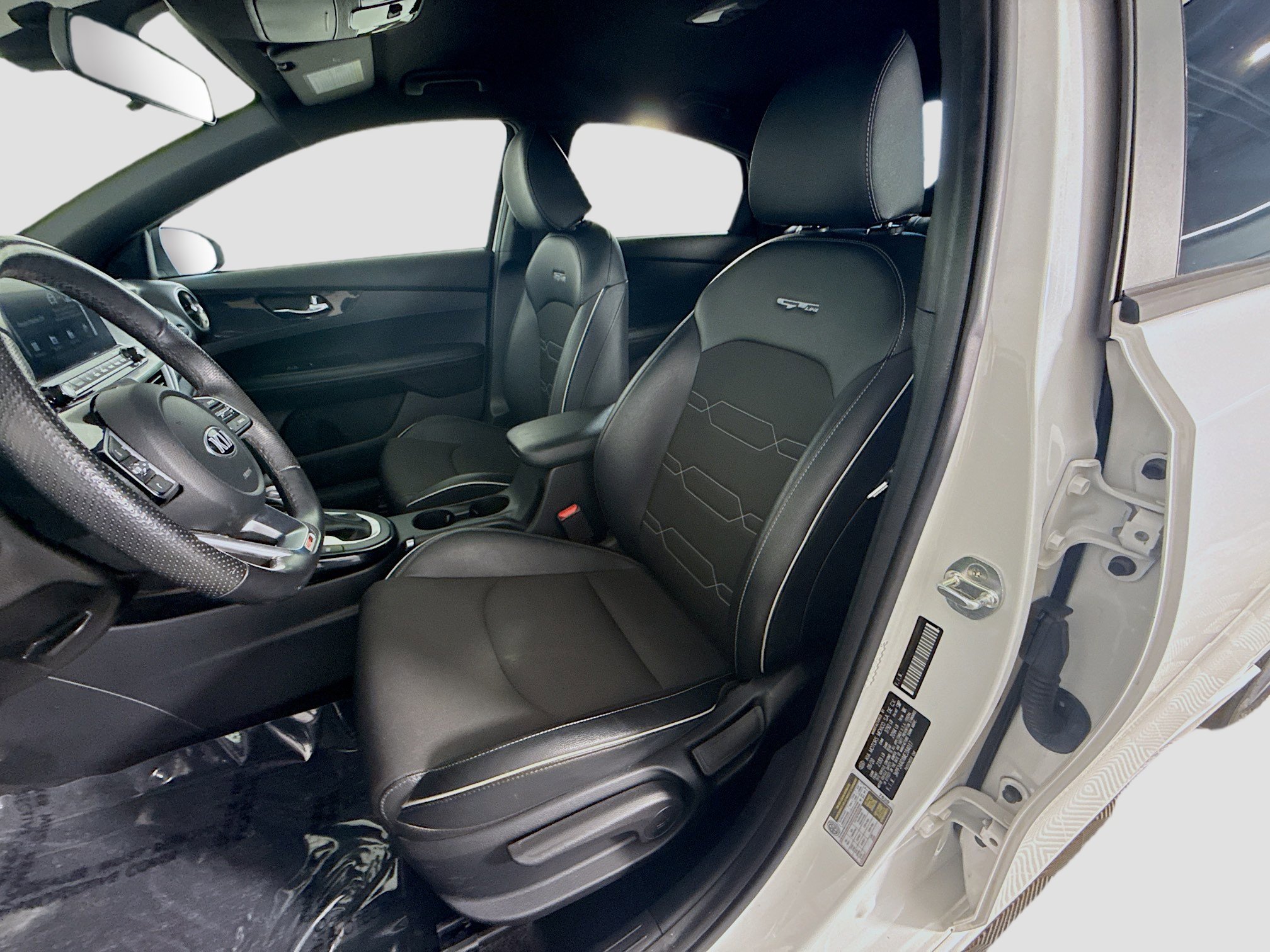 Used 2021 Kia Forte GT-Line image 22