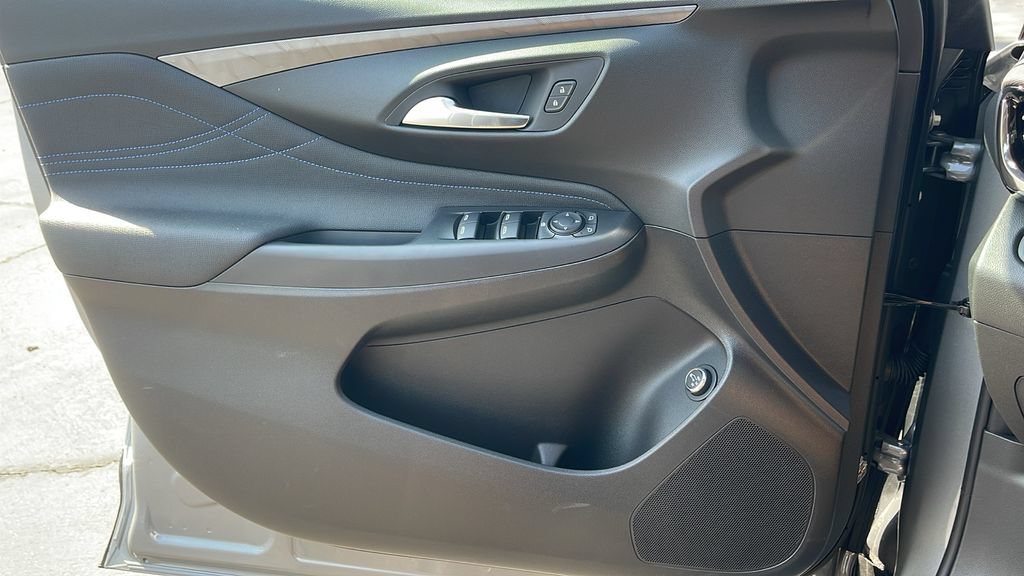 New 2026 Buick Envista Sport Touring w/ Convenience I Package FWD image 23