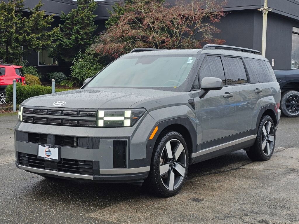 Used 2024 Hyundai Santa Fe Limited image 3