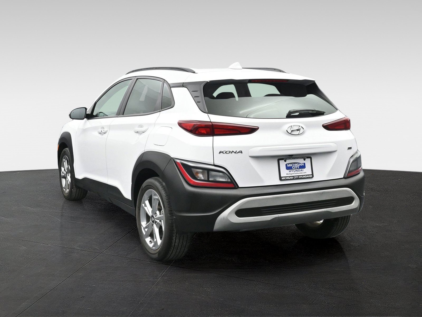 Certified 2023 Hyundai Kona SEL w/ Cargo Package AWD/4WD image 4