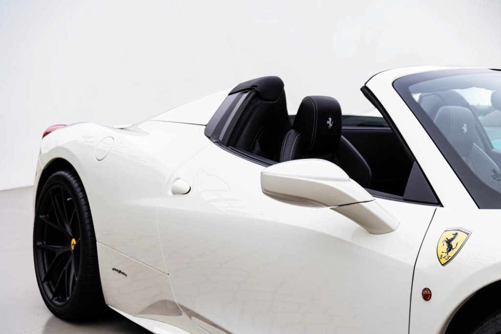 Used 2014 Ferrari 458 Spider RWD image 15