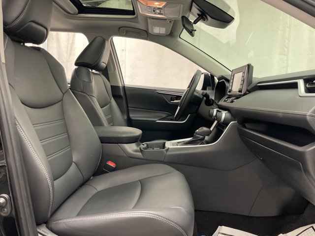 Used 2021 Toyota RAV4 XLE Premium AWD/4WD image 12