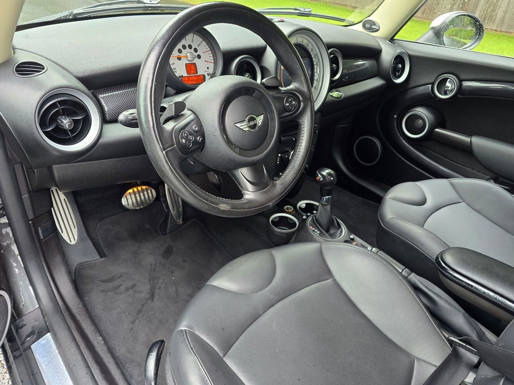 Used 2013 MINI Cooper S image 16