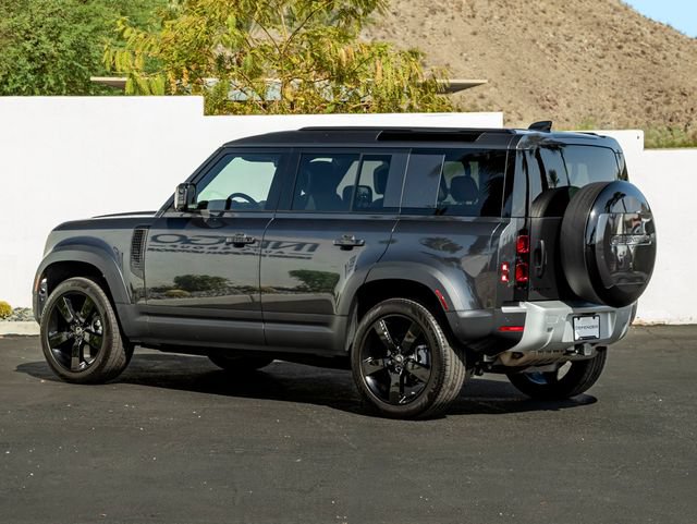 Used 2025 Land Rover Defender 110 S AWD/4WD image 9