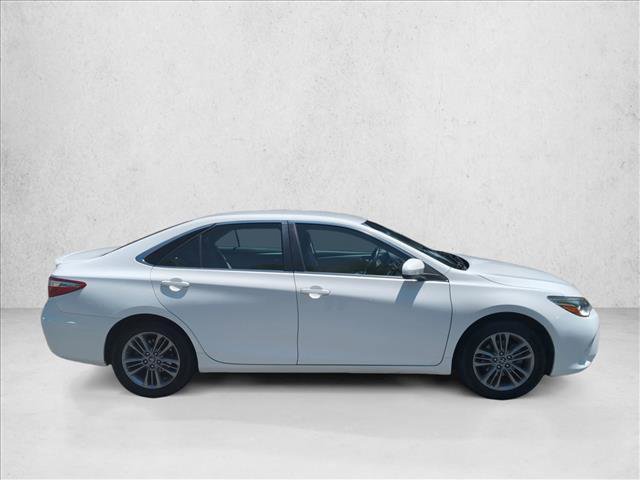 Used 2017 Toyota Camry SE FWD image 4