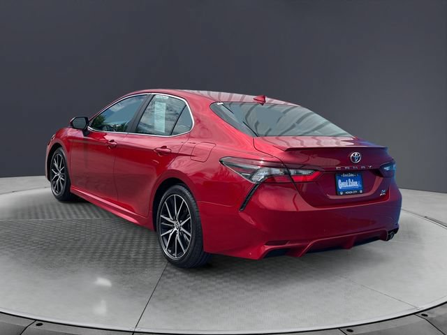 Used 2023 Toyota Camry SE AWD/4WD image 3