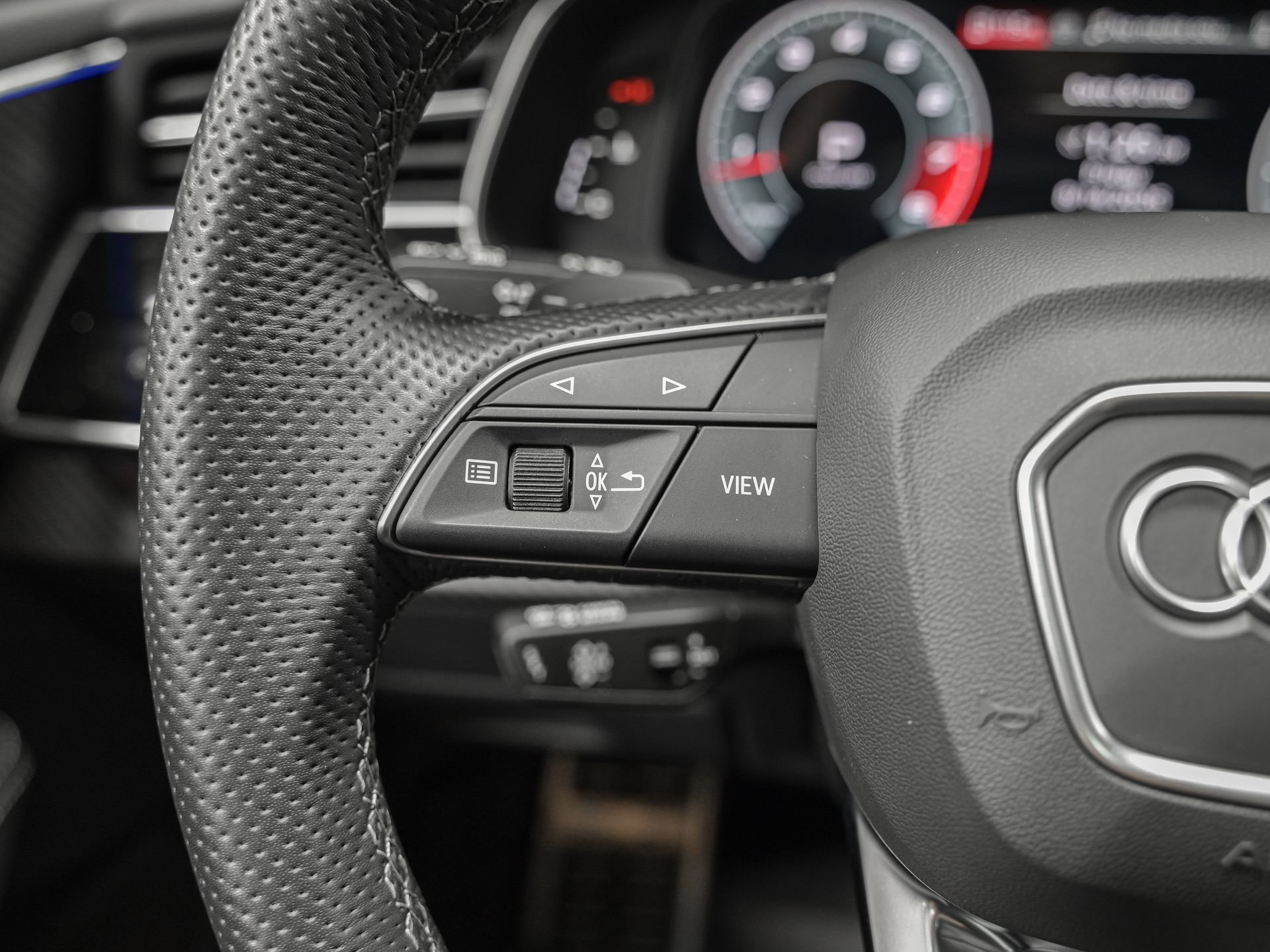 Used 2024 Audi SQ8 Premium Plus AWD/4WD image 19