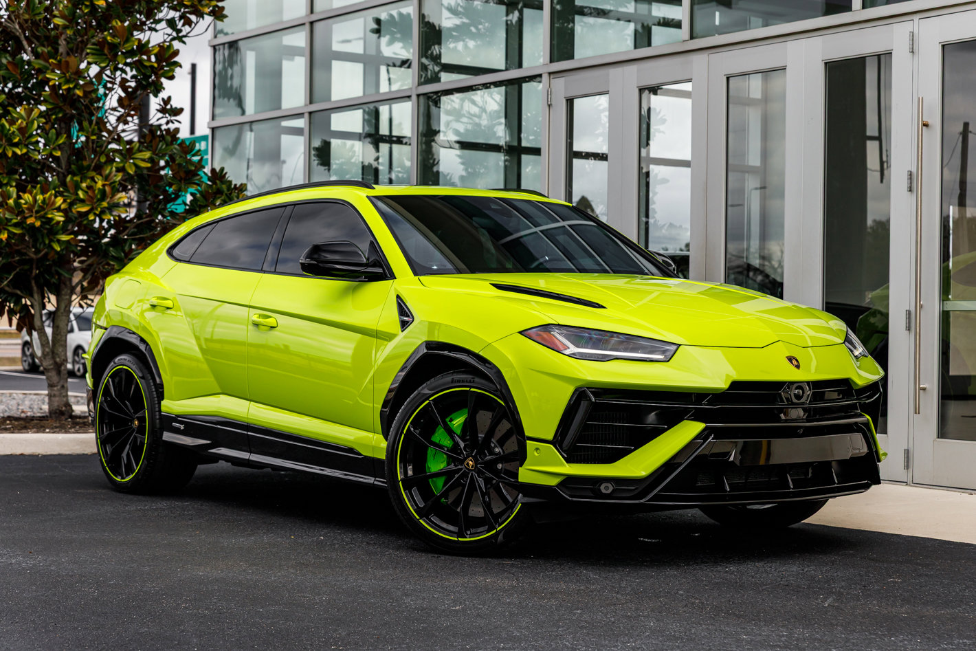 Used 2023 Lamborghini Urus S image 37
