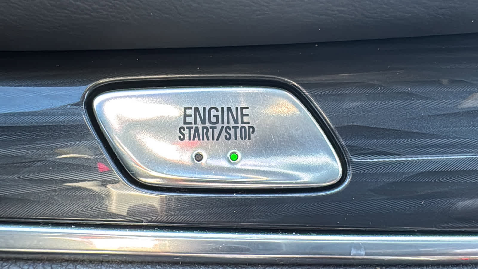 Used 2022 Buick Enclave Premium w/ Surround and Sites Package image 24