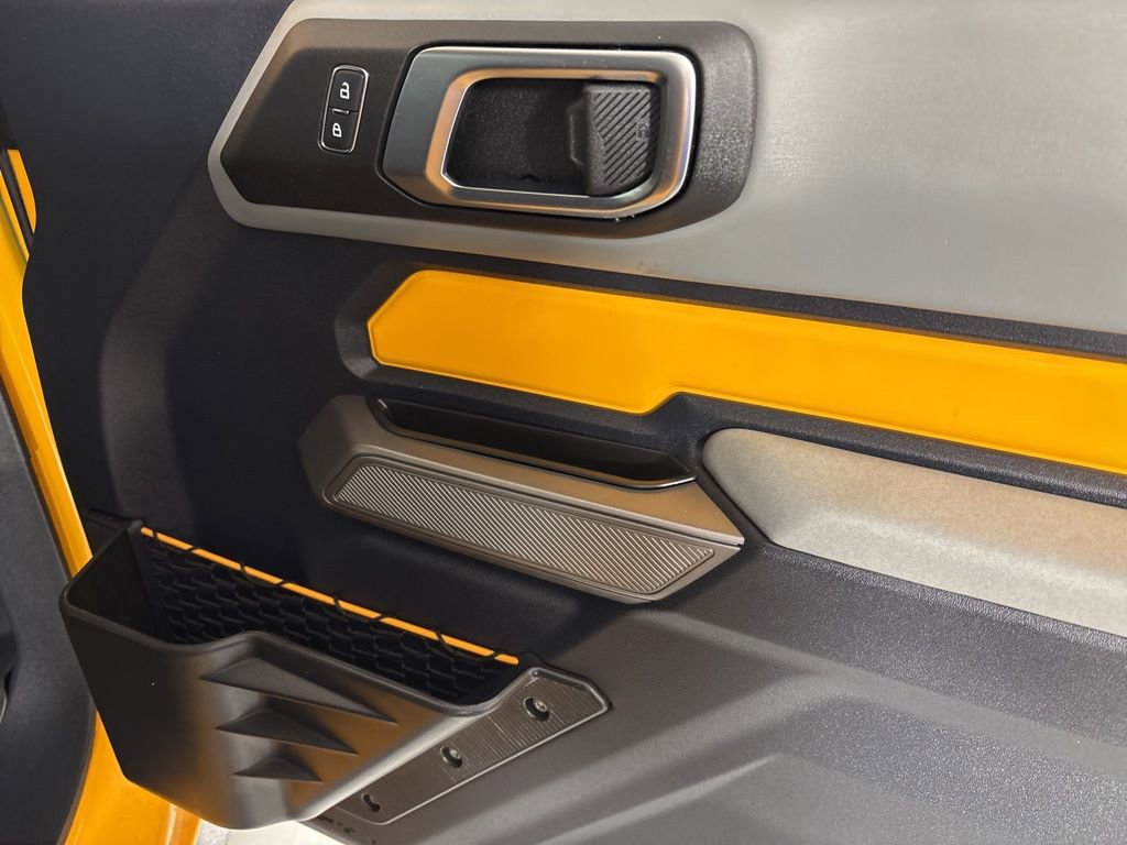 Used 2022 Ford Bronco Badlands image 15