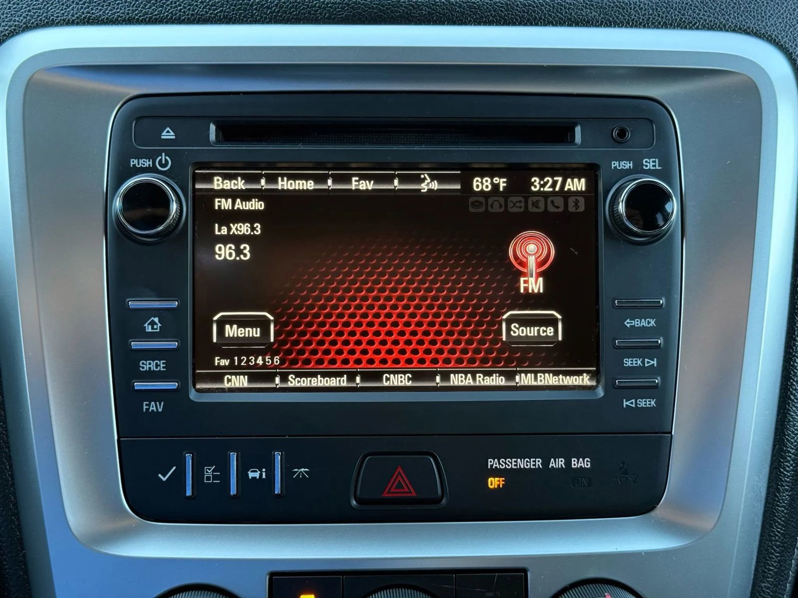 Used 2016 GMC Acadia SLE image 31