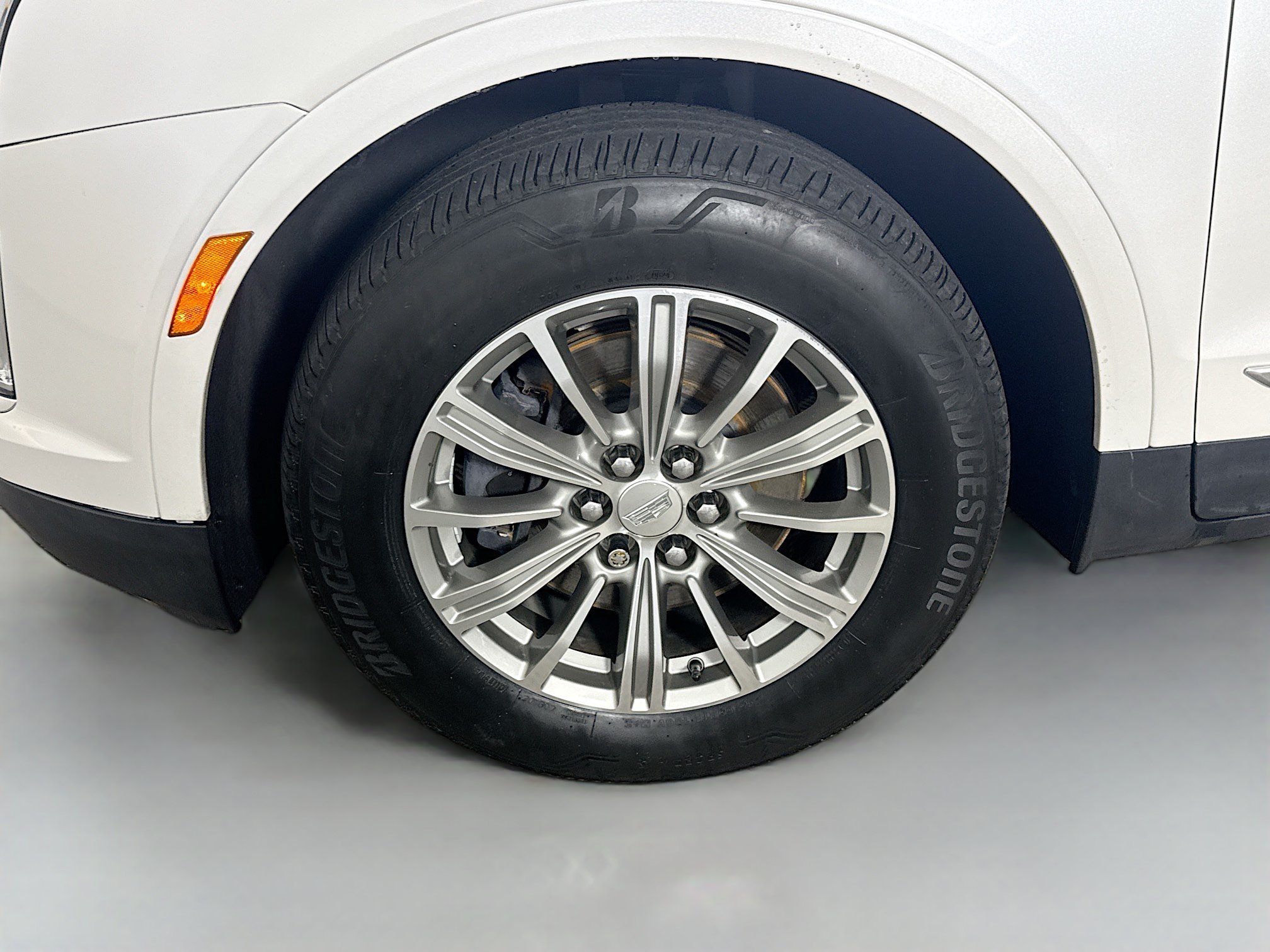Used 2018 Cadillac XT5 Luxury w/ Driver Awareness Package FWD image 38