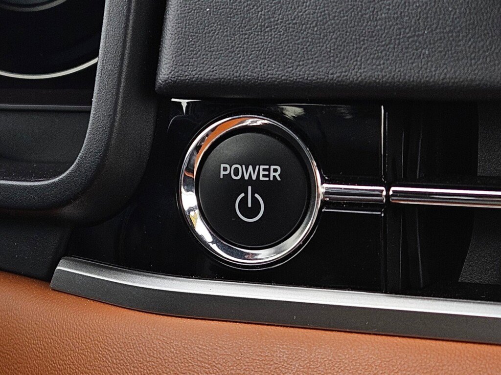 Used 2023 Mitsubishi Outlander SEL image 22