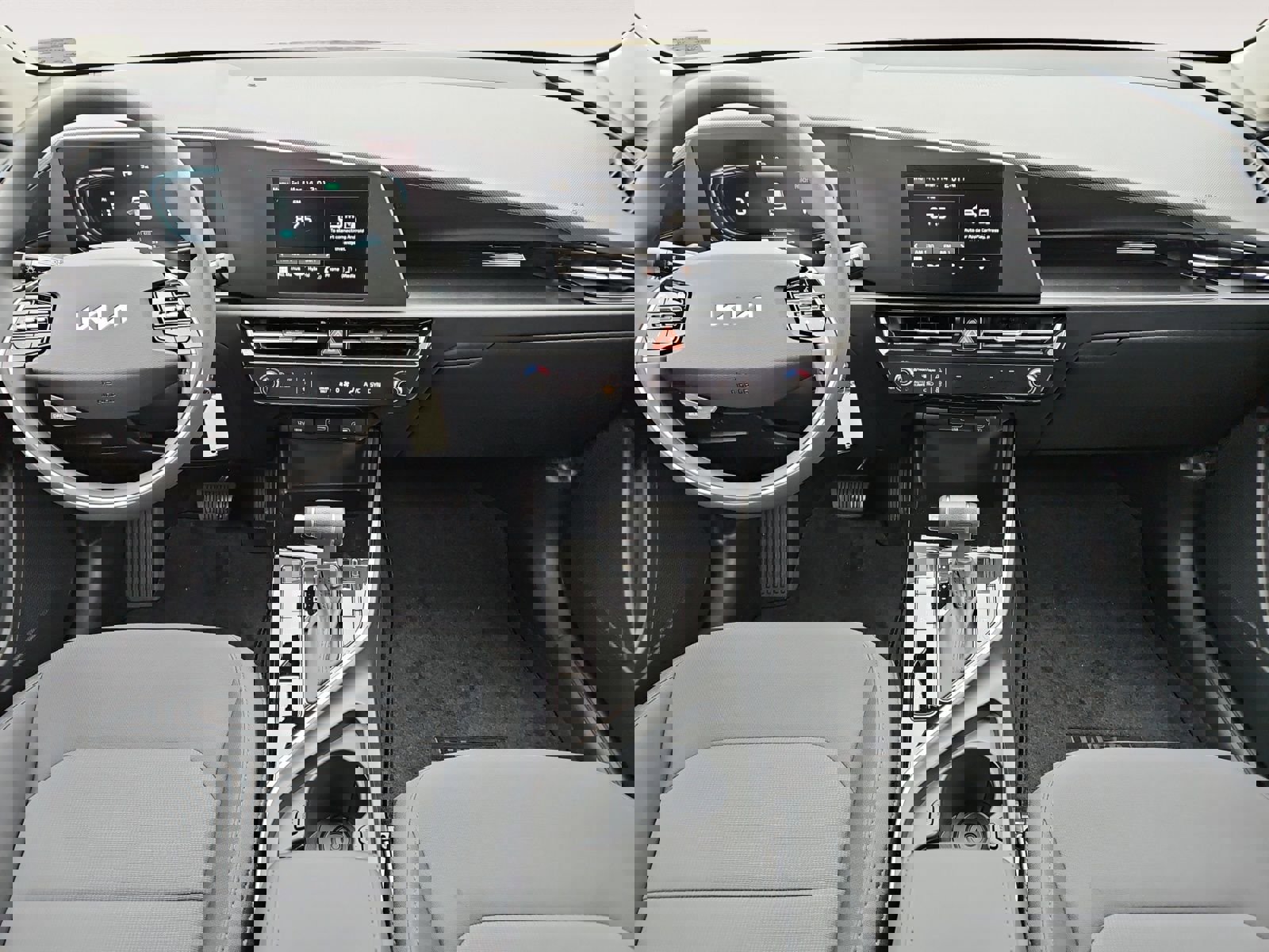 Used 2025 Kia Niro LX image 10