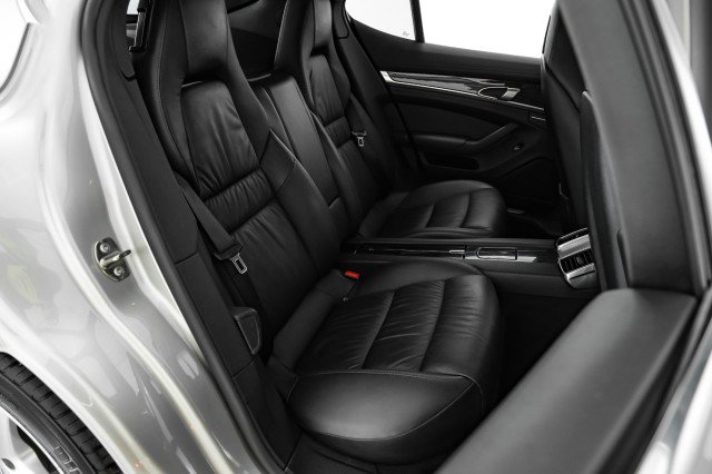 Used 2010 Porsche Panamera S image 33