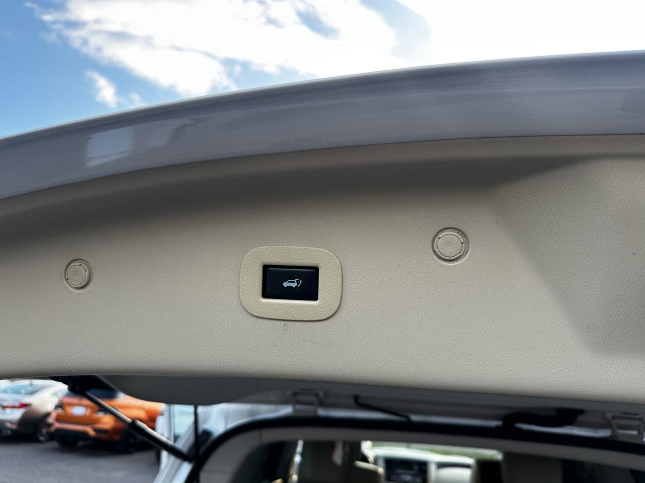 Used 2018 INFINITI QX80 4WD w/ Driver Assistance Package image 26