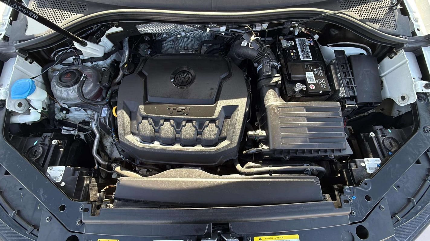 Used 2023 Volkswagen Tiguan SE R-Line FWD image 22
