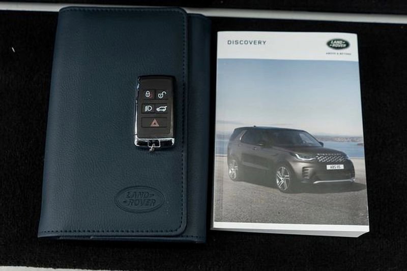 Used 2023 Land Rover Discovery S R-Dynamic image 62