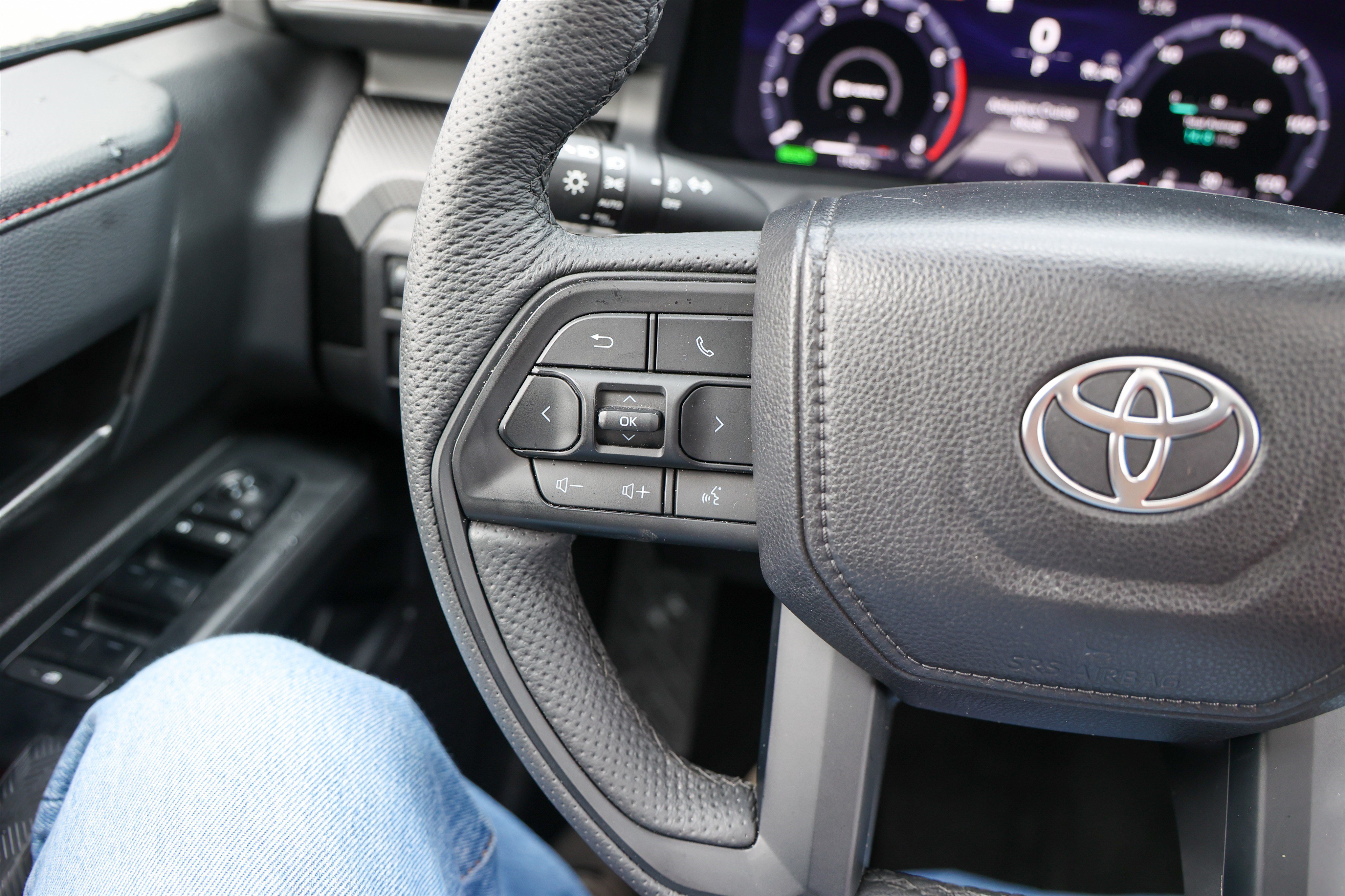Certified 2025 Toyota Tacoma TRD Pro AWD/4WD image 21