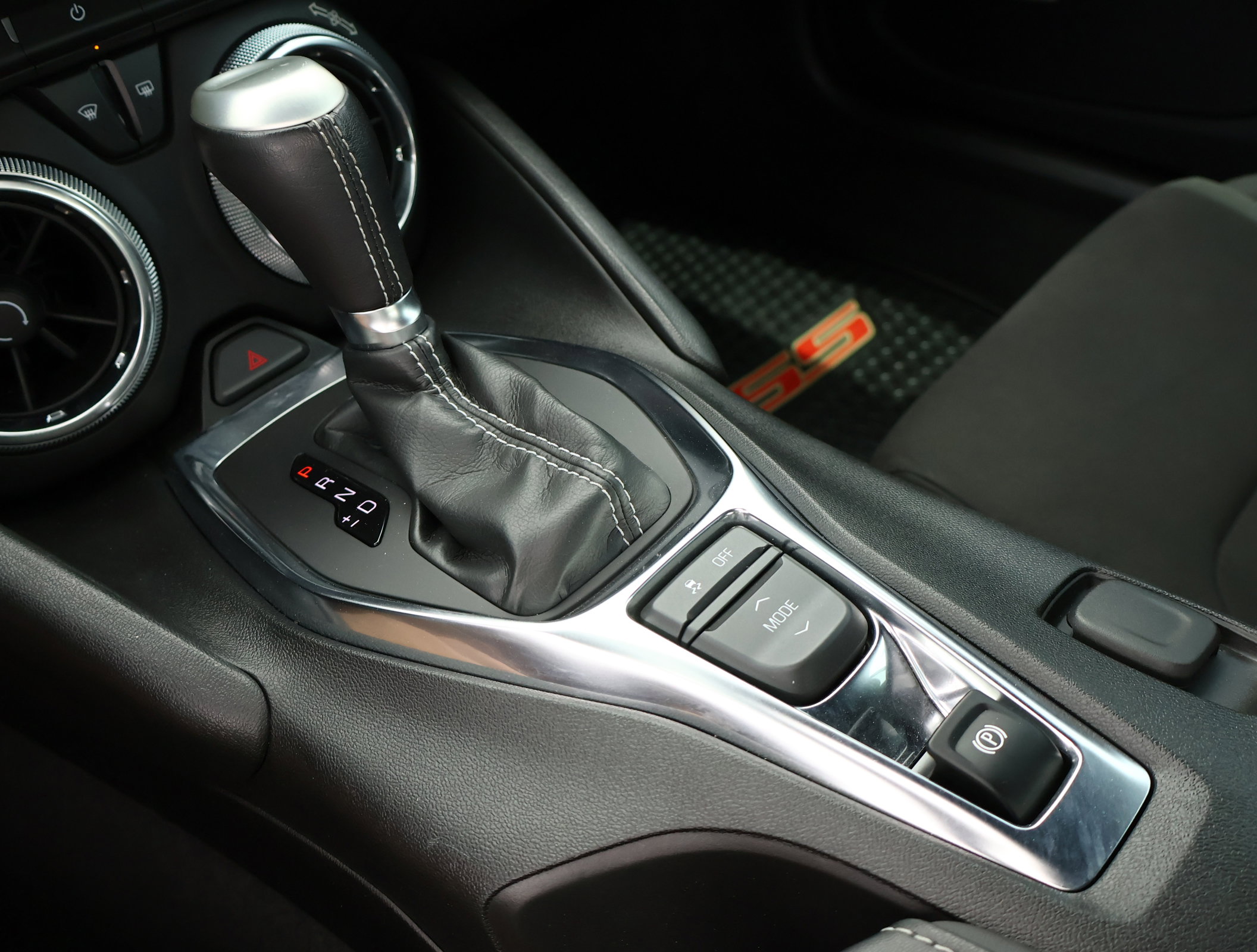 Used 2023 Chevrolet Camaro LT w/ RS Package RWD image 19