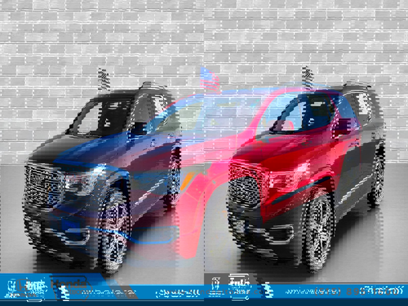 Used 2018 GMC Acadia Denali w/ Technology Package image 1