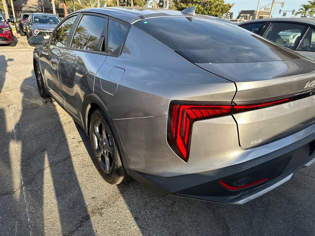 Certified 2025 Kia K4 FWD image 2