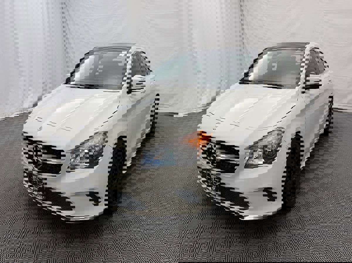 Used 2017 Mercedes-Benz CLA 250 4MATIC image 2