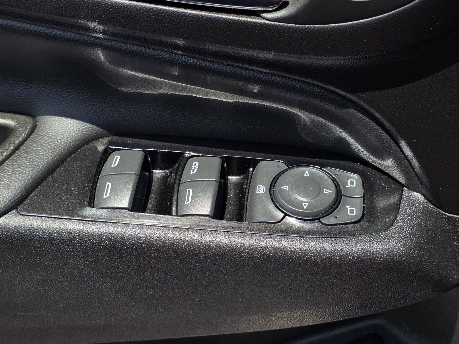 Used 2023 Chevrolet Equinox Premier AWD/4WD image 20