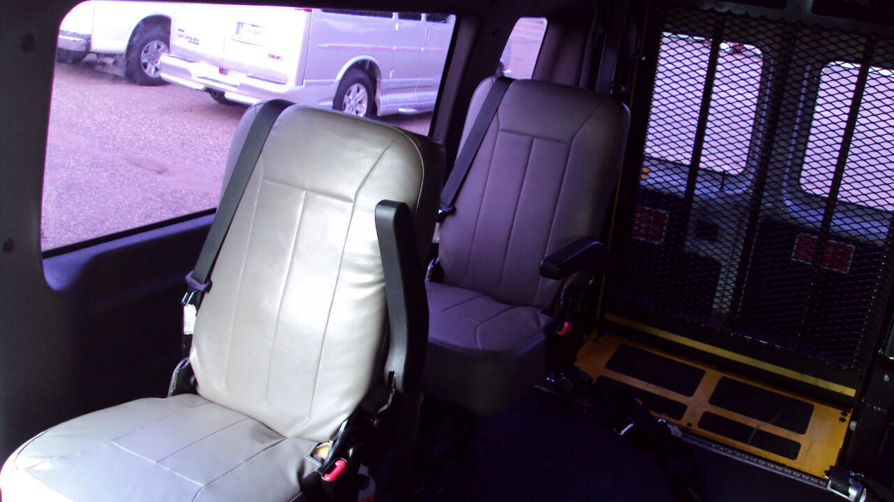 Used 2014 Ford E-250 and Econoline 250 Extended w/ Power Group image 21