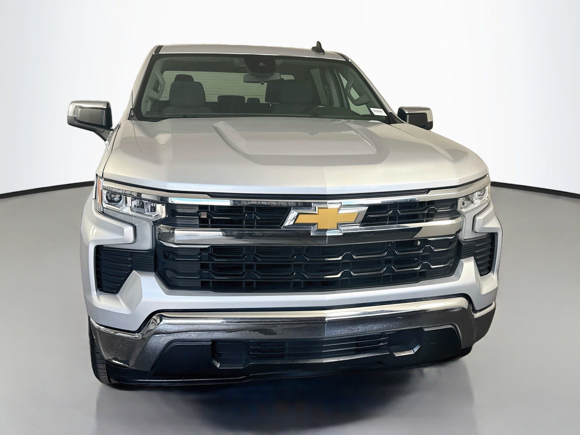 Used 2022 Chevrolet Silverado 1500 LT RWD image 2