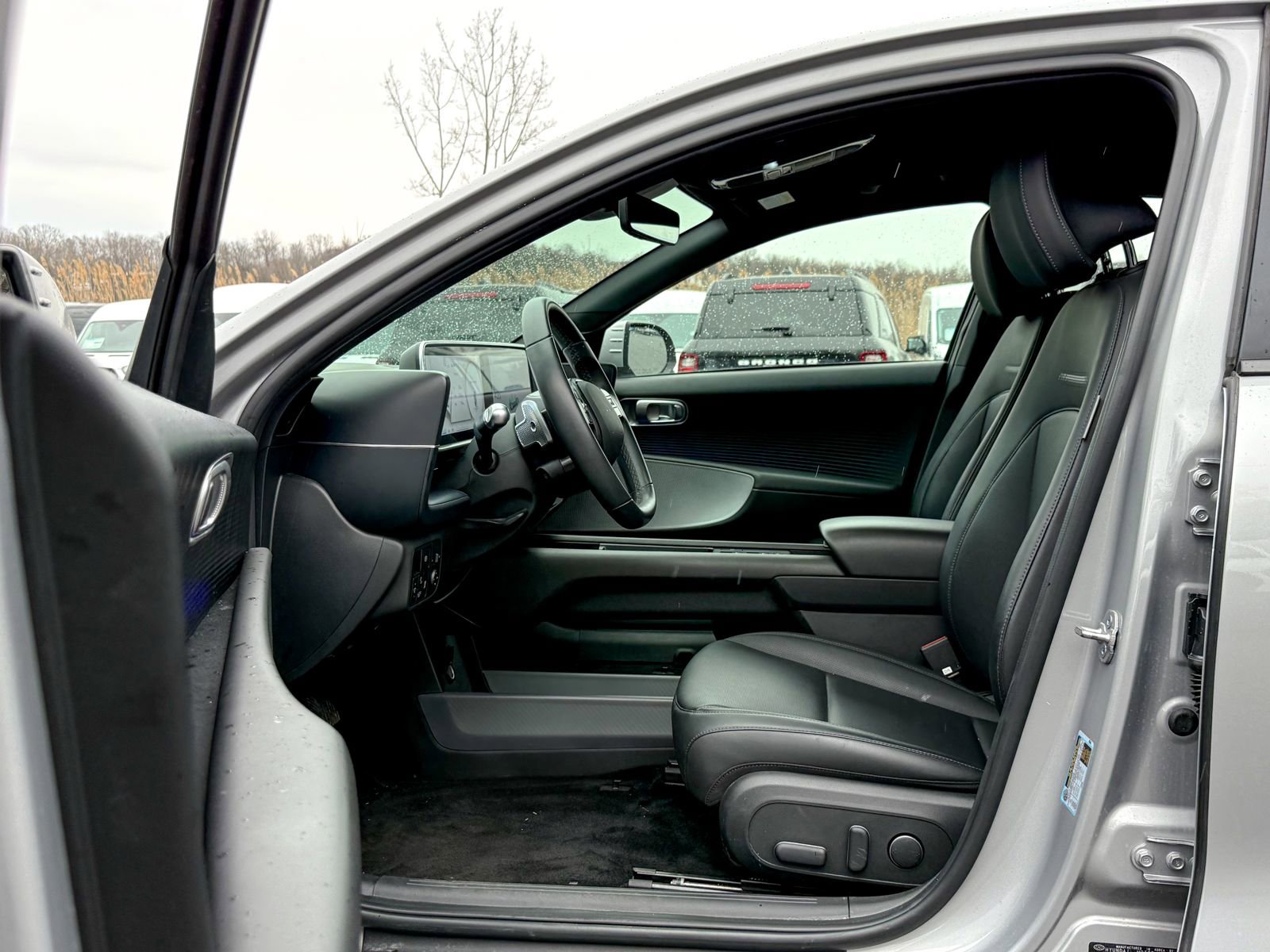 Used 2024 Hyundai Ioniq 6 SEL image 17