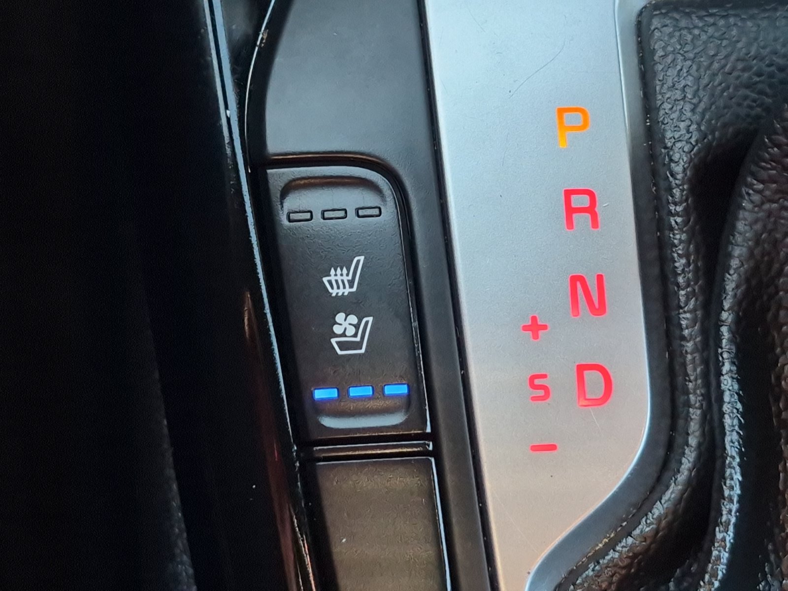 Used 2023 Kia Forte GT w/ GT2 Package FWD image 25