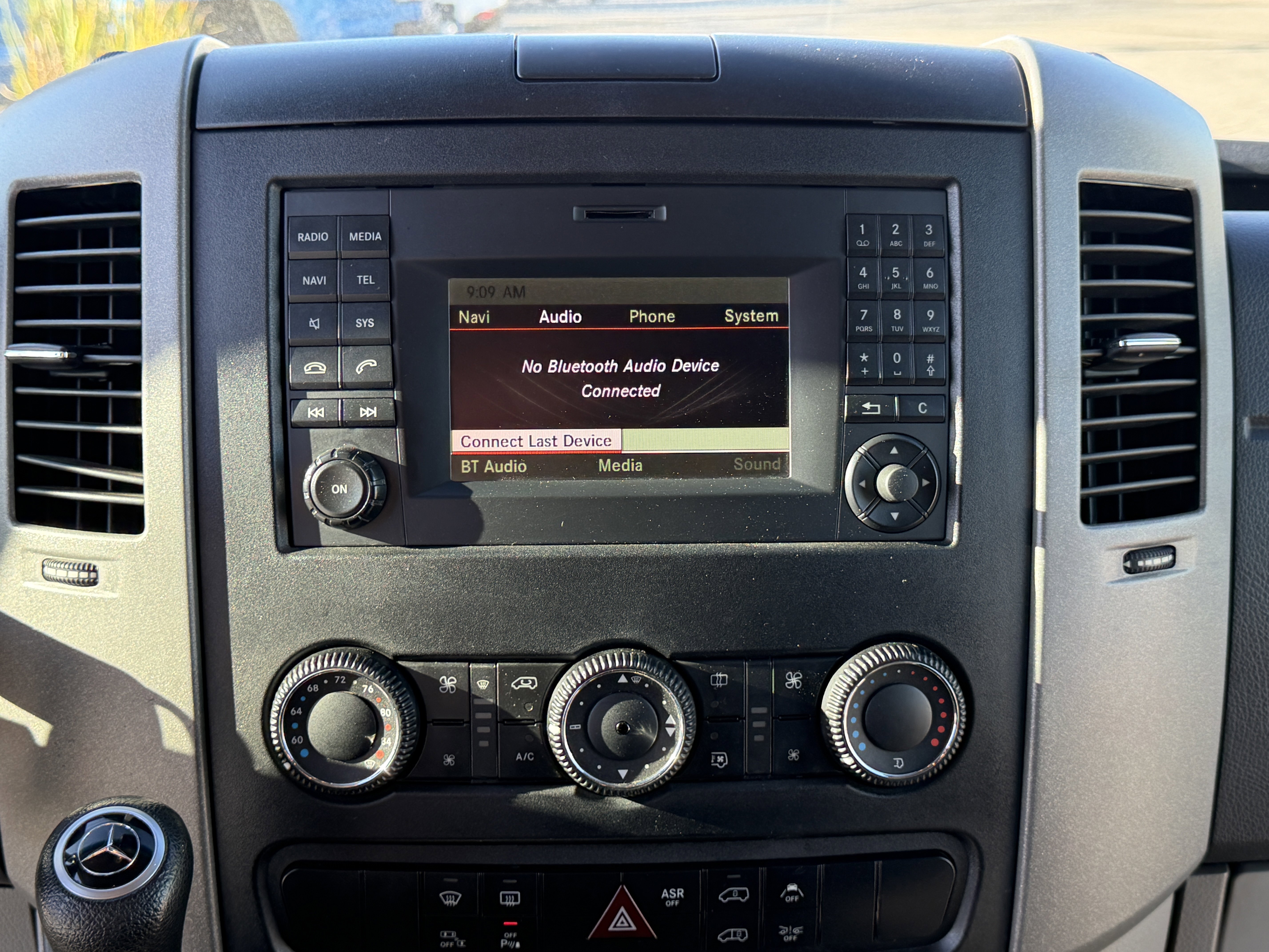 Used 2017 Mercedes-Benz Sprinter 2500 image 25