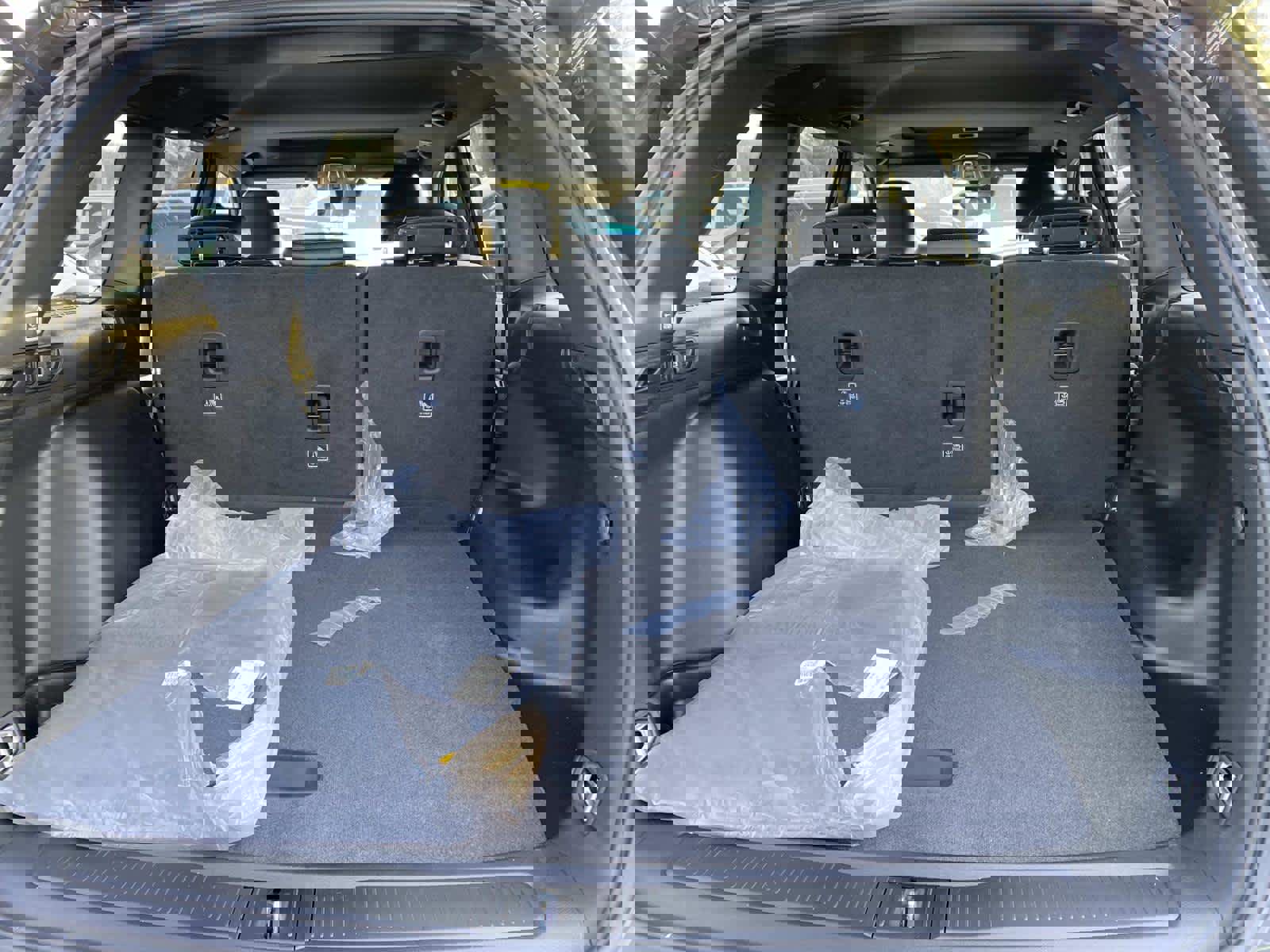 New 2026 Jeep Grand Cherokee Altitude image 4