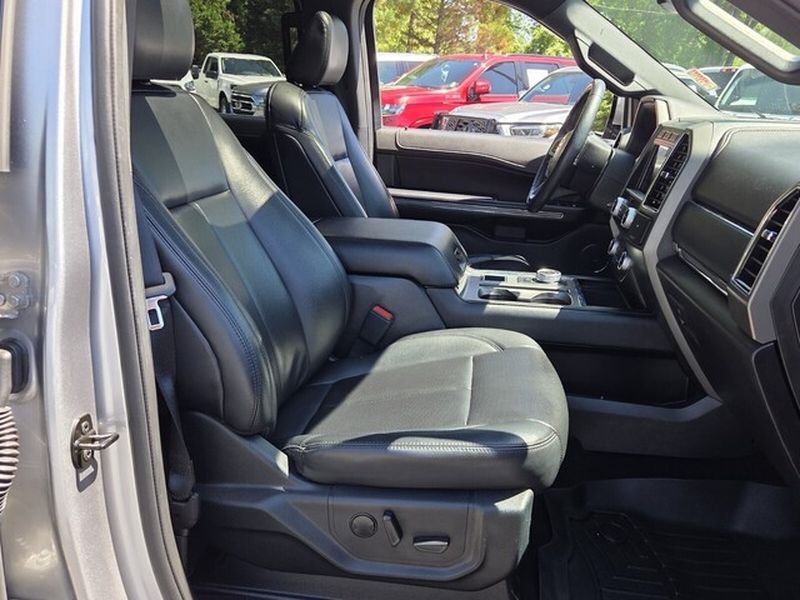 Used 2021 Ford Expedition XLT RWD image 18