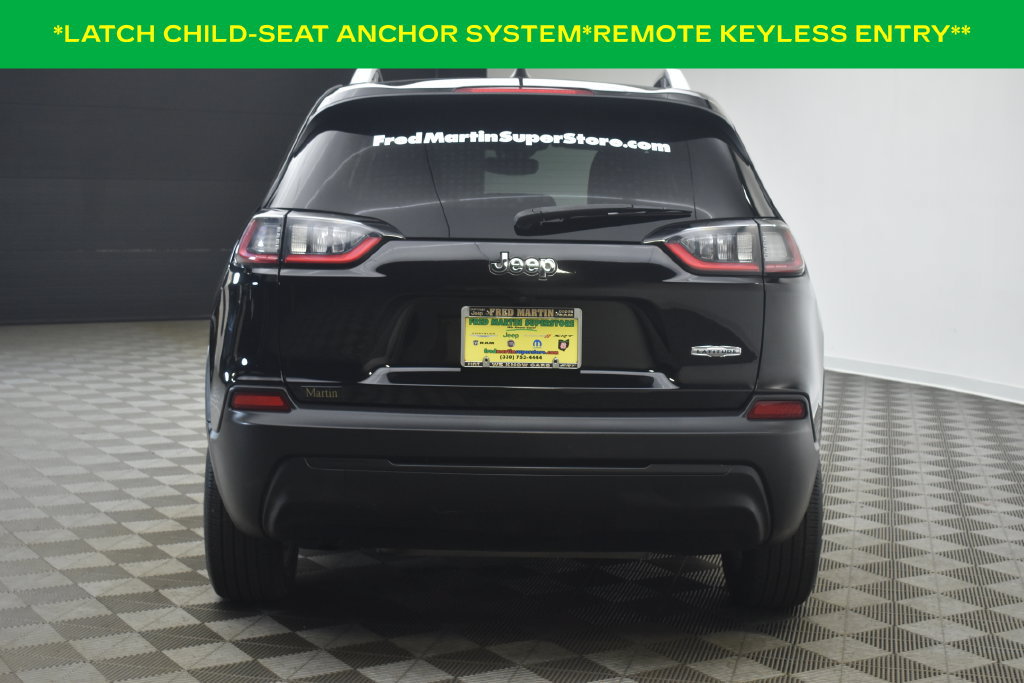 Used 2021 Jeep Cherokee Latitude FWD image 6