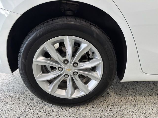 Used 2024 Chevrolet Malibu LT FWD image 36