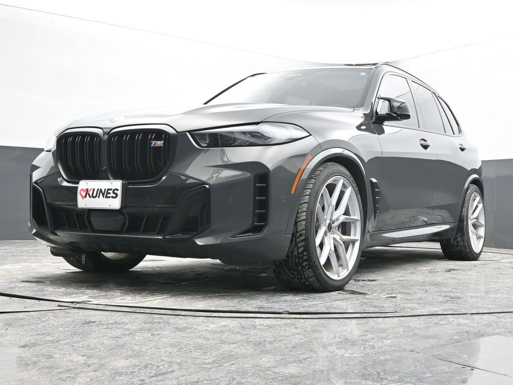 Used 2024 BMW X5 M60i image 45